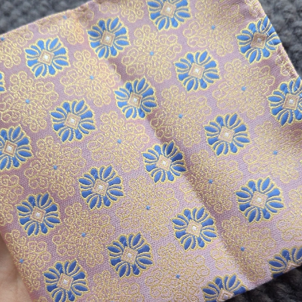 Elegant Blue and Gold Pocket Square - Picture 5 of 5